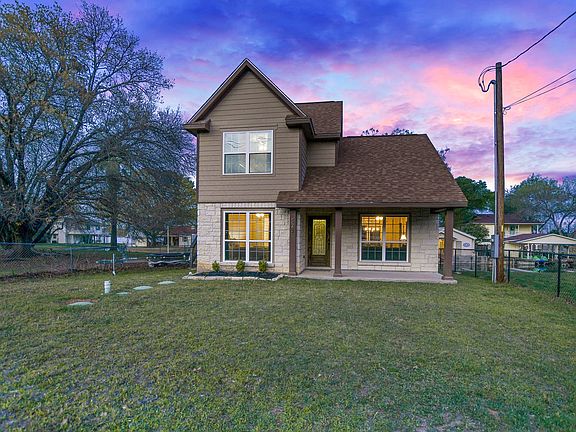 2nd image of 523 Circle Dr
