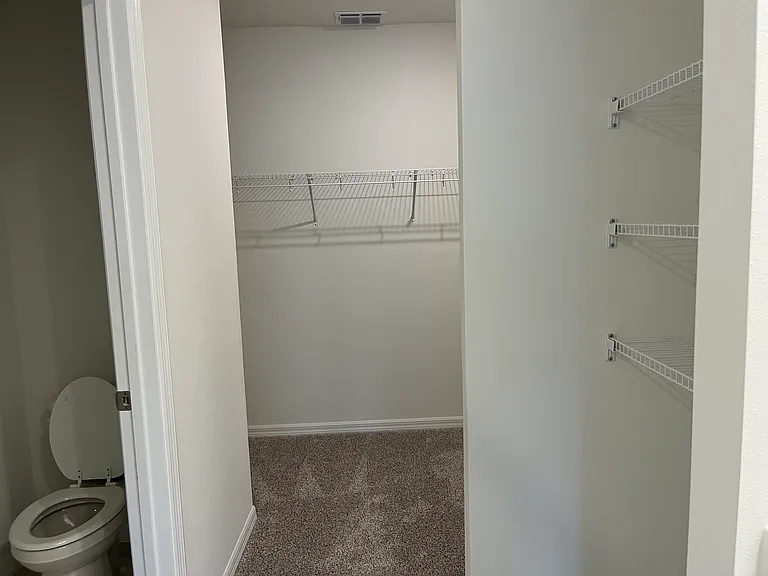 1836 Brekey Way — Photo 9