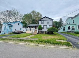 7 High St, Lyons, NY 14489