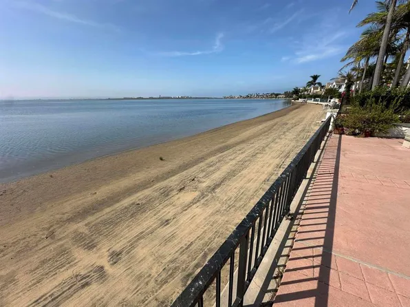 41 Spinnaker Way, Coronado, CA 92118
