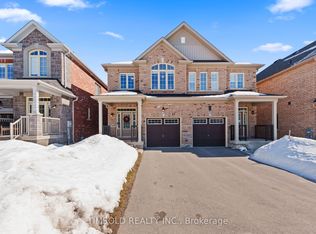 29 Robb Thompson Rd, East Gwillimbury, ON L0G1M0
