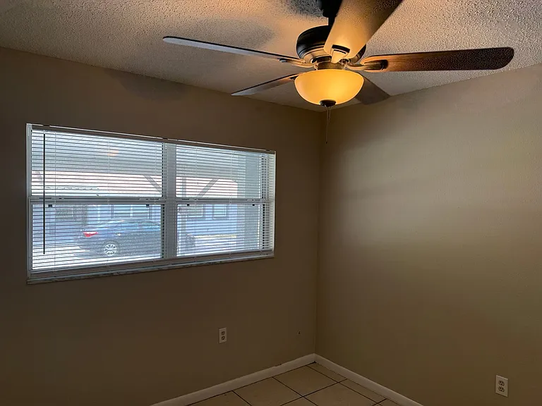 824 S Lone Oak Dr — Photo 13