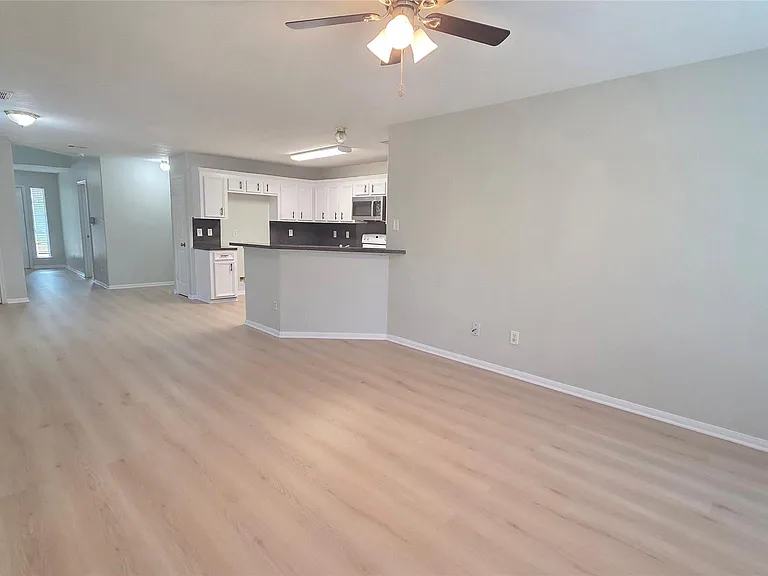 4121 Mallow St #B — Photo 7