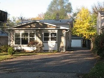 1502 Idlewild Dr photo 1