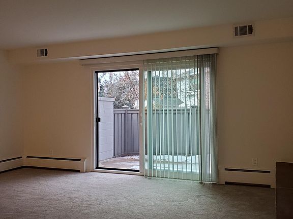 Trying to give you an idea of the length of living room. You can see the edge of the flagstone shelf.