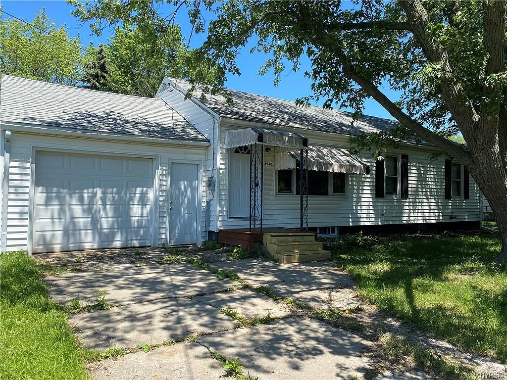 4540 Creekside Pkwy photo 1