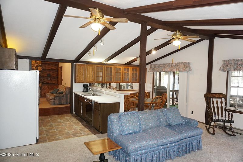 3rd image of 11 Lakeside Drive