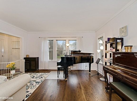 2nd image of 9829 Karlov Ave