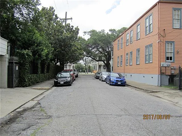 1618 Philip St — Photo 3
