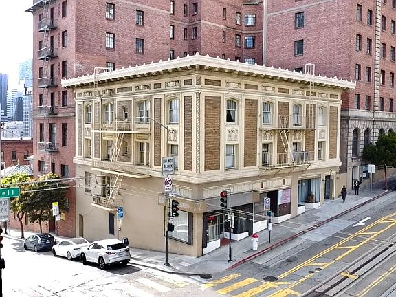 2nd image of 952 Powell St APT 5