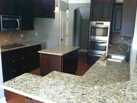 3rd image of 7058 Jacks Creek Ln