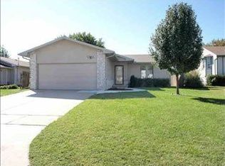 2107 N Shefford Ct, Wichita, KS 67212