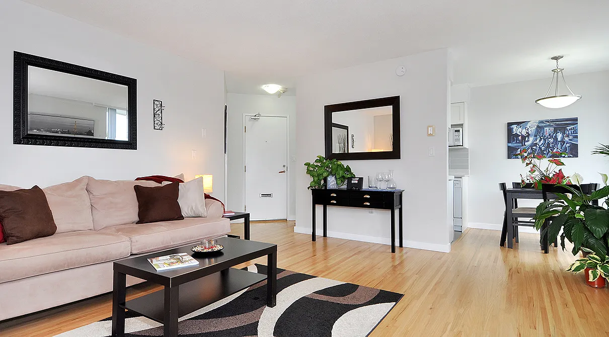 Emerald Terrace — Photo 2