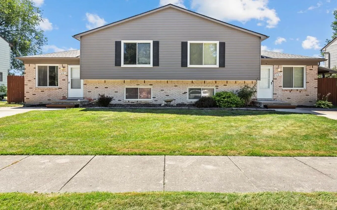 3 bed, 1.5 bath, 1356 sqft, $1,849 — Photo 1