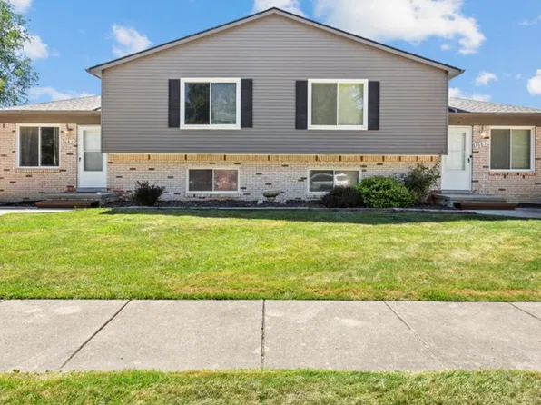 1683 Elmhurst St, Canton, MI 48187