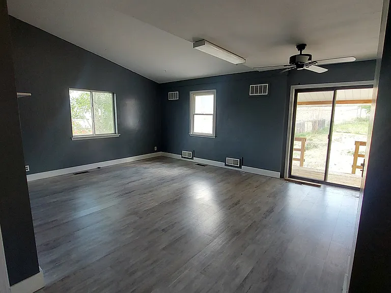 1020 S 10th St — Photo 3