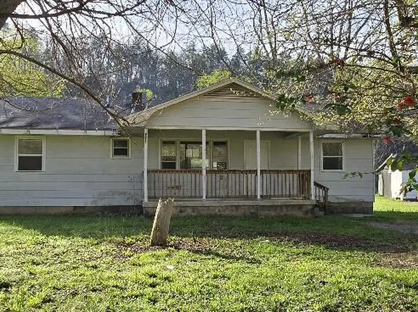 15 Hoke Ln, White Sulphur Springs, WV 24986