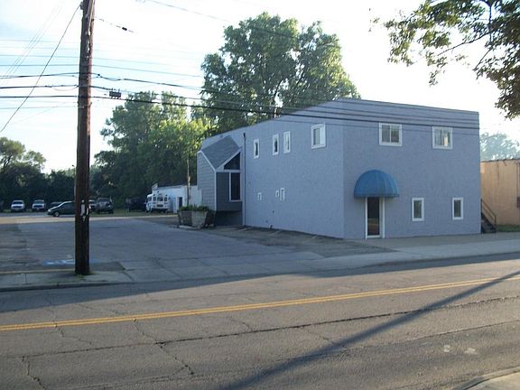 3rd image of 890 Oakland Park Ave