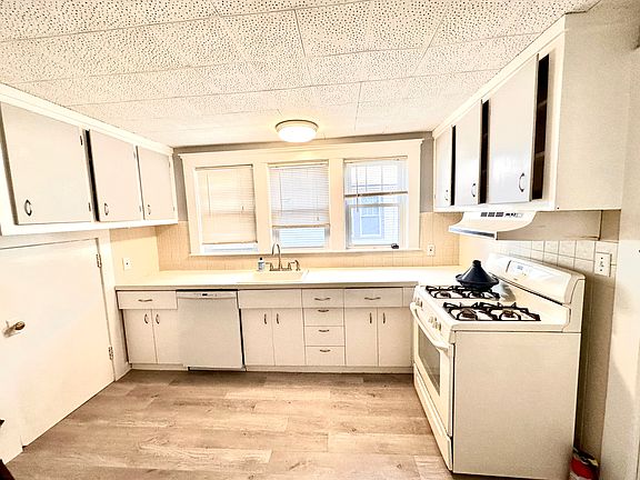 Kitchen with gas stove