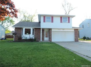 1042 Sheree Dr, Grand Island, NY 14072