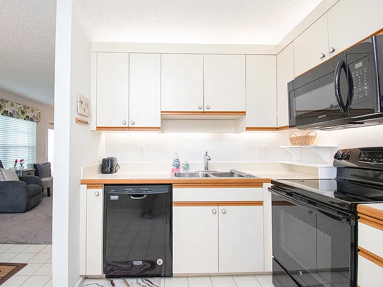 66 Woodland Dr #106 — Photo 12