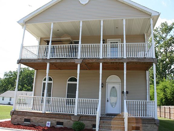 close up on front porch/deck