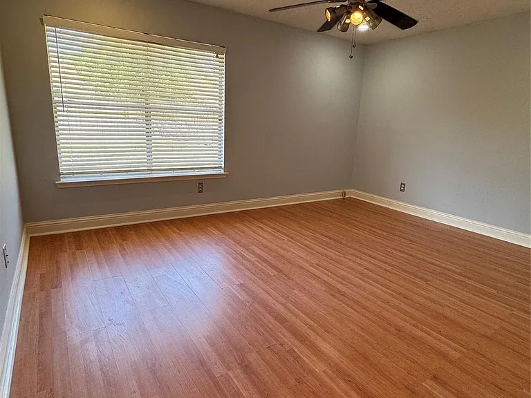 12435 Chalmette St — Photo 20