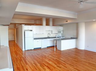 165 N Canal St APT 1005, Chicago, IL 60606