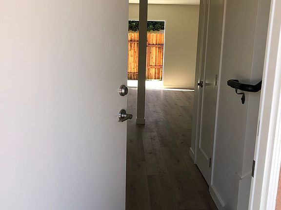 3rd image of 14611 Del Amo Ave #D
