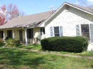 727 Dee Kennedy Rd, Winder, GA 30680