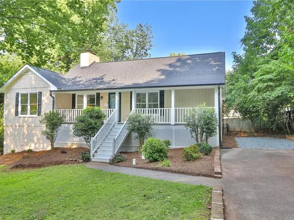 196 Epping Rd, Clemmons, NC 27012