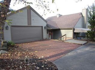 187 Clubside Dr NW, New Philadelphia, OH