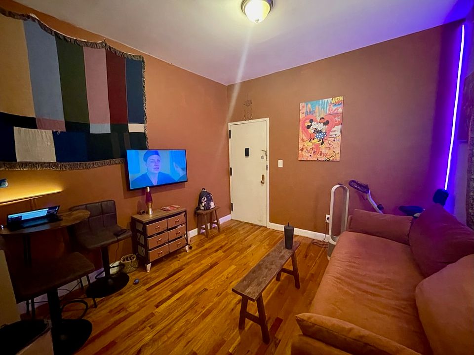 2nd image of 1980 2nd Ave APT 3A