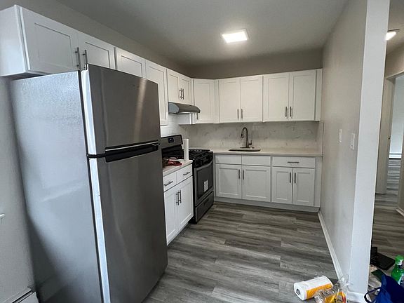 5th image of 55 E Park St #2
