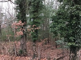 Hall Ave SW, Wise, VA 24293