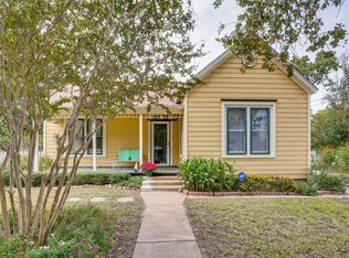 318 S Rusk St, Weatherford, TX 76086