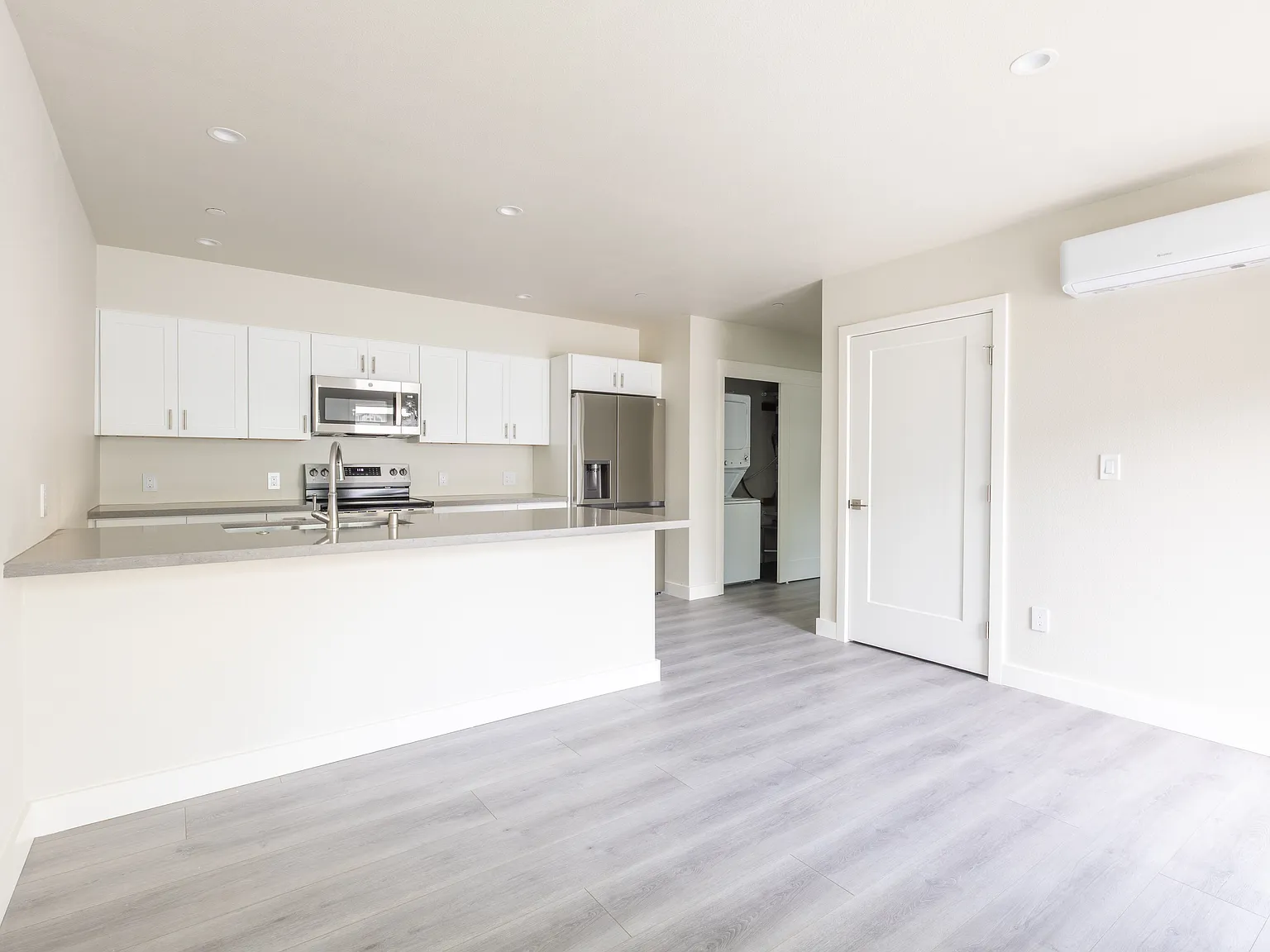 243 N. Ellsworth — Photo 3