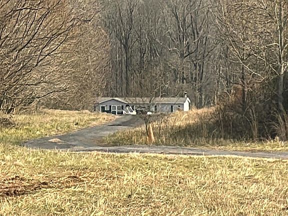 3rd image of 2027 Brockton Loop