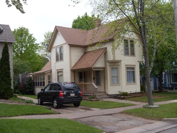 177 Oak St, Berlin, WI 54923