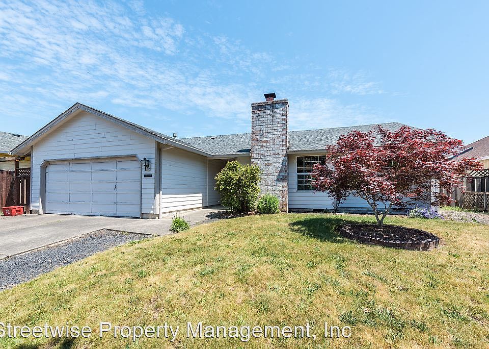 1st image of 2218 SE 74th Ave