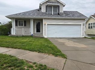 4555 Meredith Ave, Omaha, NE 68104