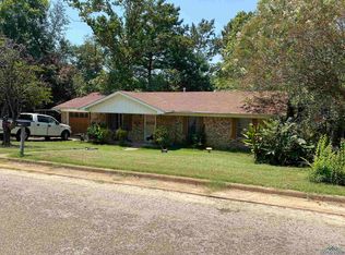 1416 Frost St, Gilmer, TX 75644
