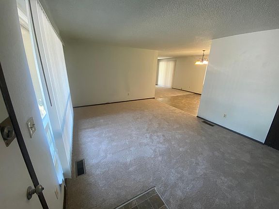 2nd image of 3805 Celeste Ct SE