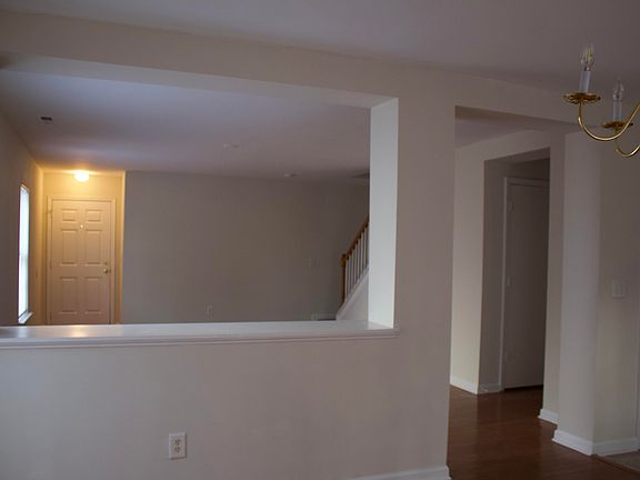 5th image of 6005 Namozine Ct