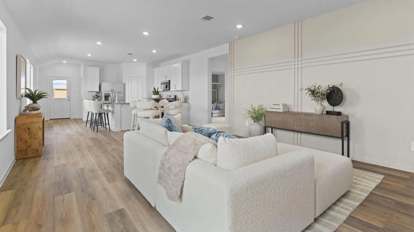 3 bed, 2.0 bath, 1535 sqft, $2,195 — Photo 2