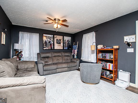 3rd image of 110 Driver St