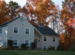 6 Buchan Rd, Andover, MA 01810