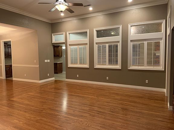 2nd image of 5608 S 42nd St