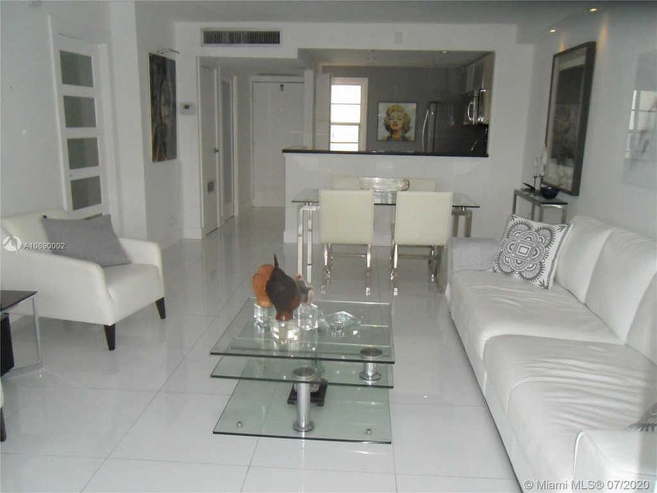 1st image of 3101 N Country Club Dr APT 403