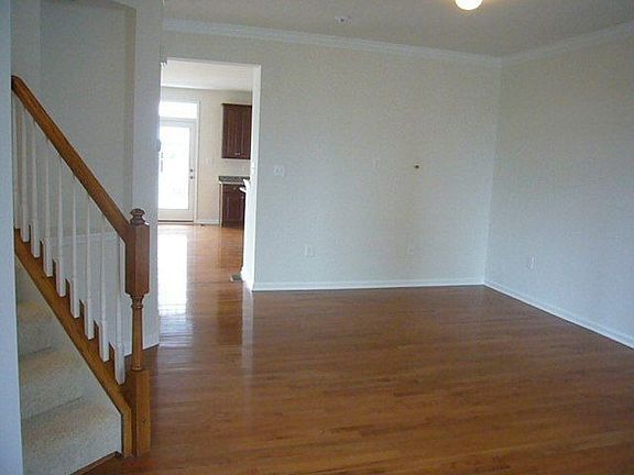 3rd image of 3805 Fish Pond Ln